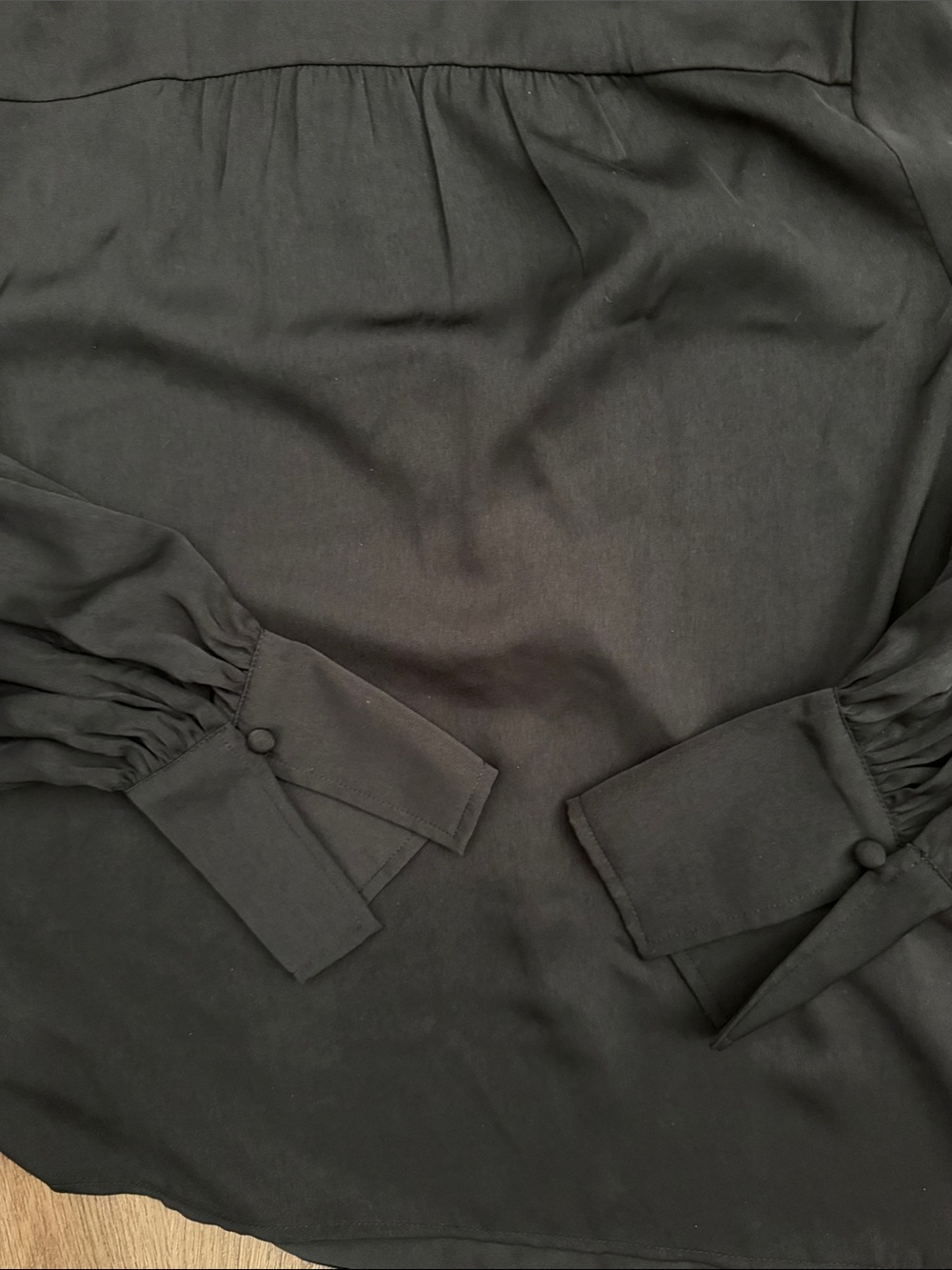 Banana Republic Black Split-Neck Long-Sleeve Puff Cuff Blouse SMALL PETITE - Picture 6 of 7